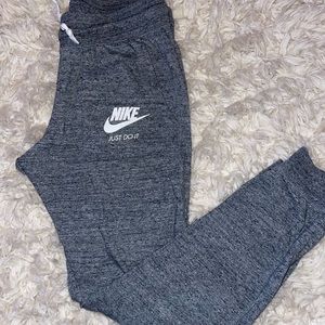 womens nike joggers size M